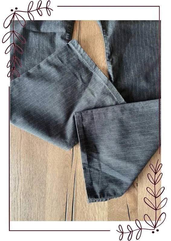 Dark grey straight-leg trousers with fine stripes JULES Size 44, excellent condition – photo 7